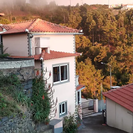 Semesterbostad Casa Rosa, Avec Vue Fajã da Ovelha